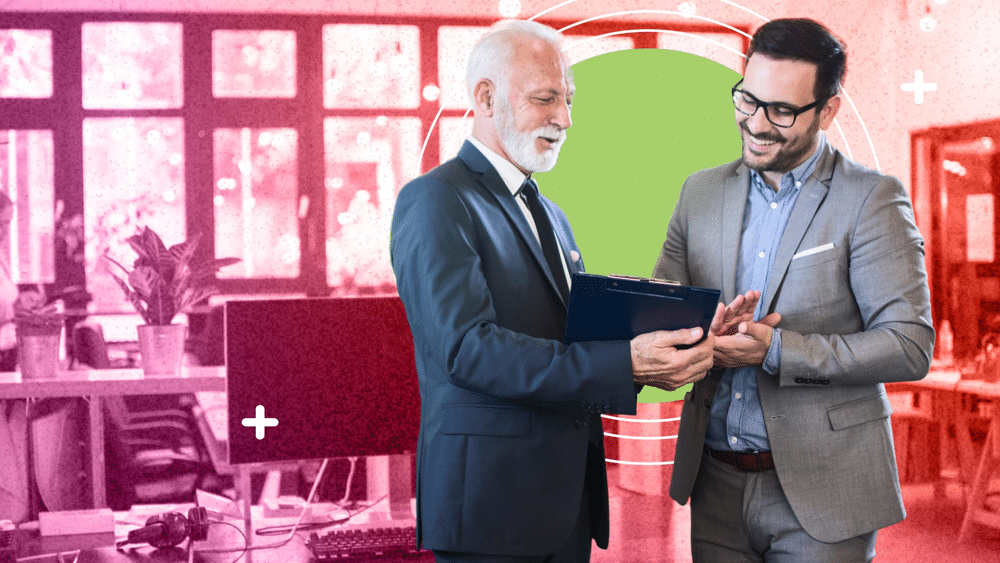 Equipo de trabajo conectado emocionalmente, liderado por una persona con inteligencia emocional